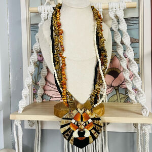 Lee‎ Sands Lion Pendant Necklace Sponge Coral Onyx Inlay Ethnic Eclectic Boho